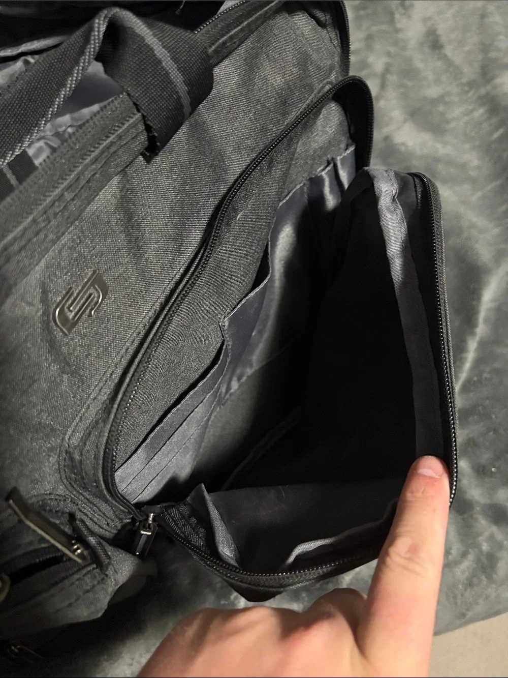 Solo New York Black Men's Travel Briefcase backpack